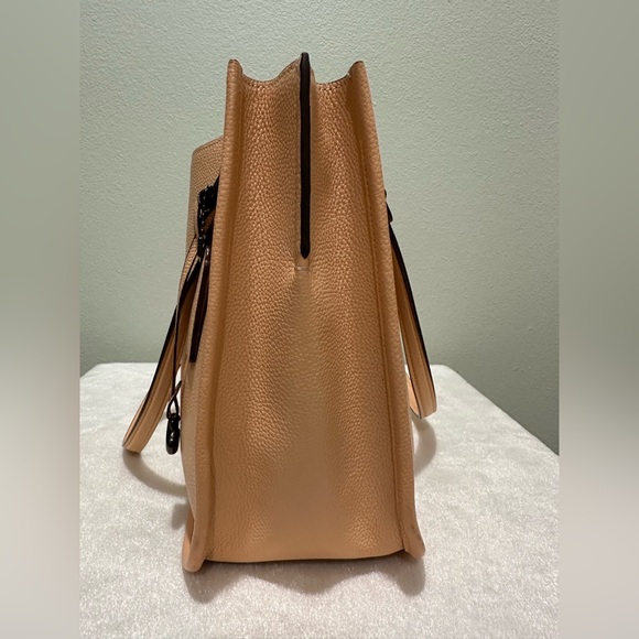 EUC Coach Tyler Caryall all leather tote - Picture 4 of 12